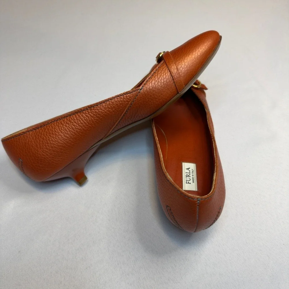 Furla Cognac Leather Knot Detail Low Heel Pumps
